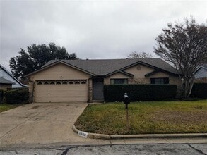 Building Photo - 1929 Lost Creek Dr