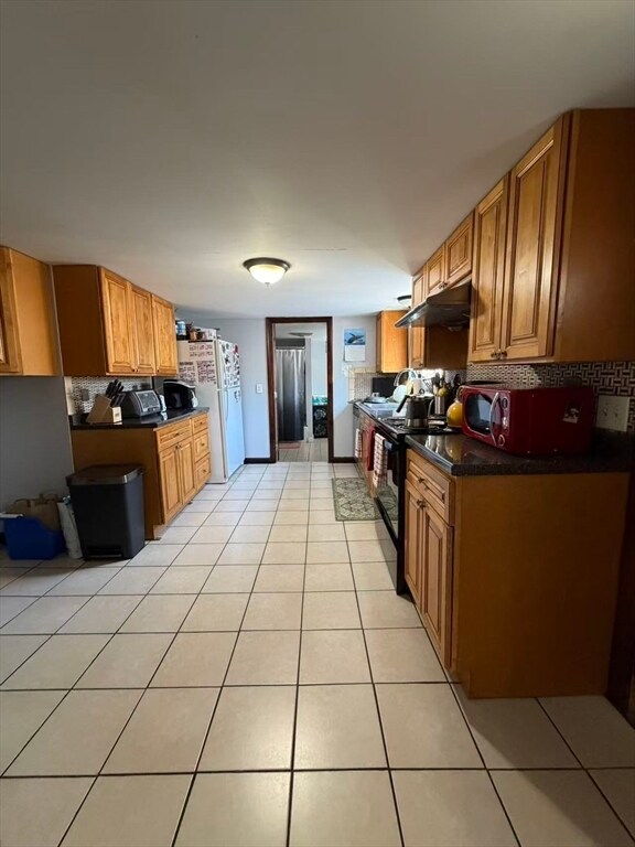 Building Photo - 34 Cross St