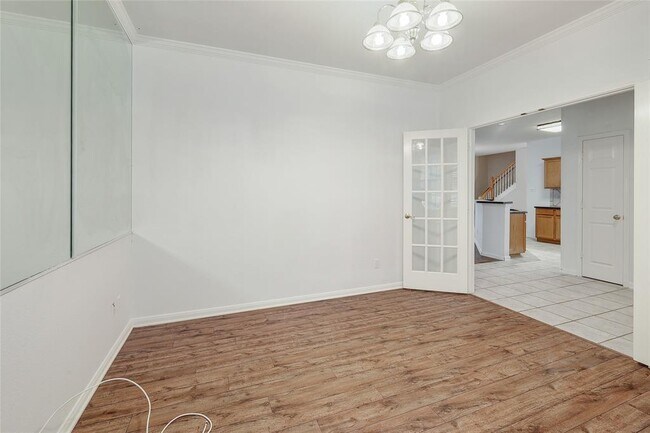 Building Photo - 6036 Mesa Verde Cir