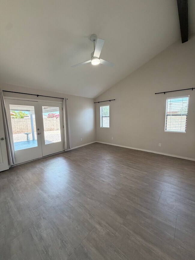 Building Photo - Spacious 3 Bed Tempe Home for Rent!
