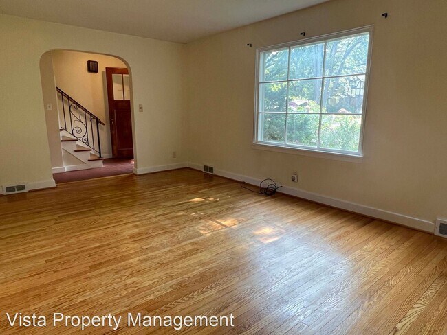 Building Photo - 4 br, 2 bath House - 54 Fisher Rd