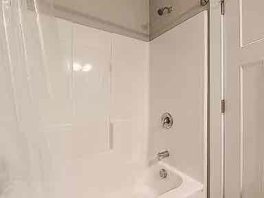 Building Photo - 7 Montaugue St