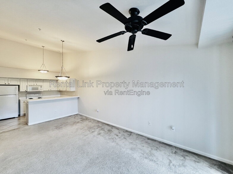 Building Photo - 4105 Residence Drive