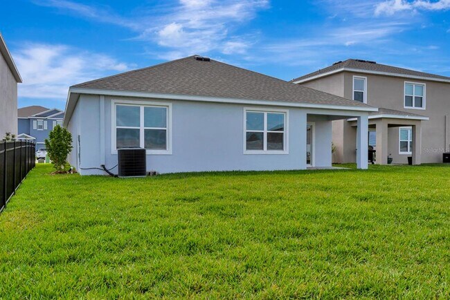 Building Photo - 18303 Wheathouse Pl