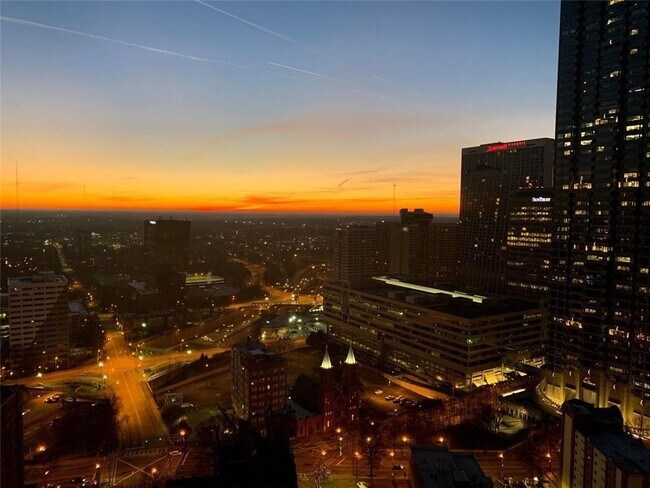 Building Photo - 400 W Peachtree St NW