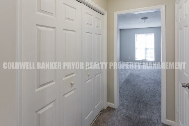 Building Photo - 505 Bruning Ln