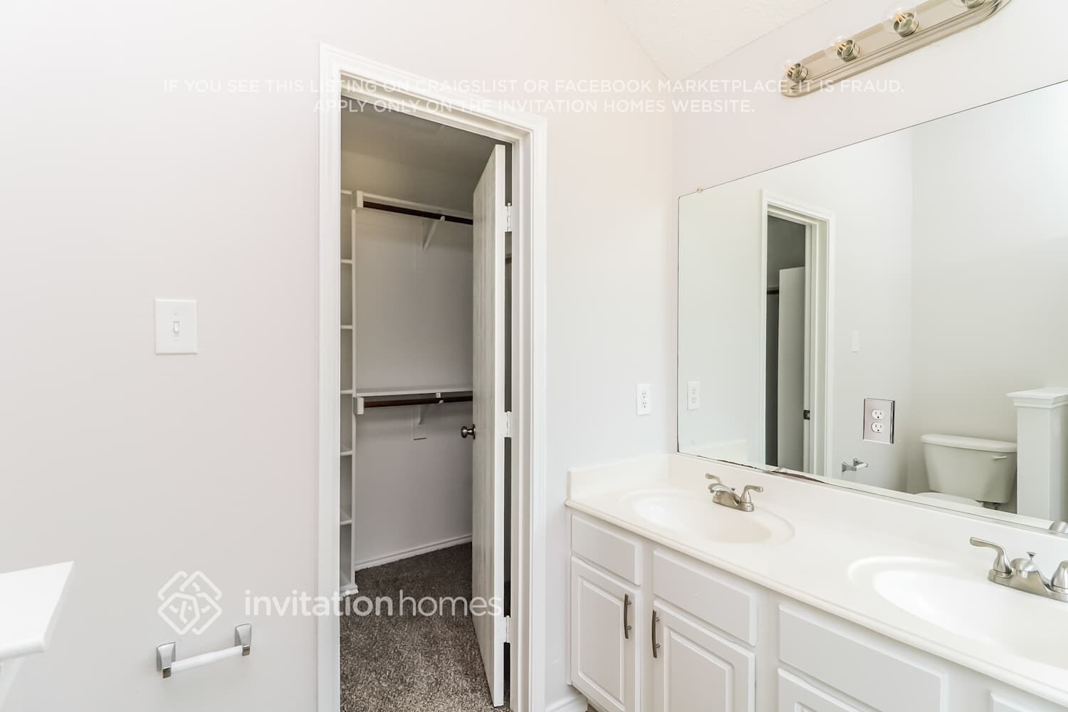 Building Photo - 920 McKavett Dr