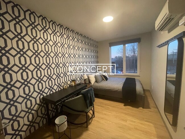 Building Photo - 525 Lincoln St