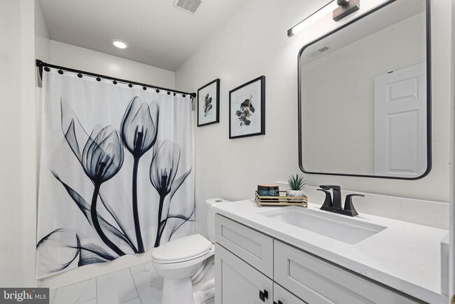 Building Photo - 11917 Legacy Woods Dr