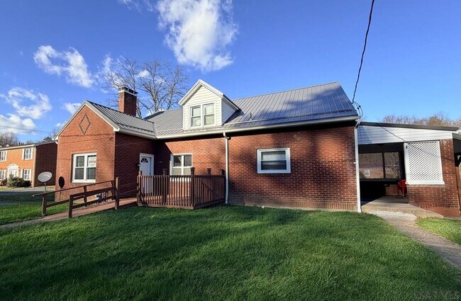 Building Photo - 454 Harshberger Rd