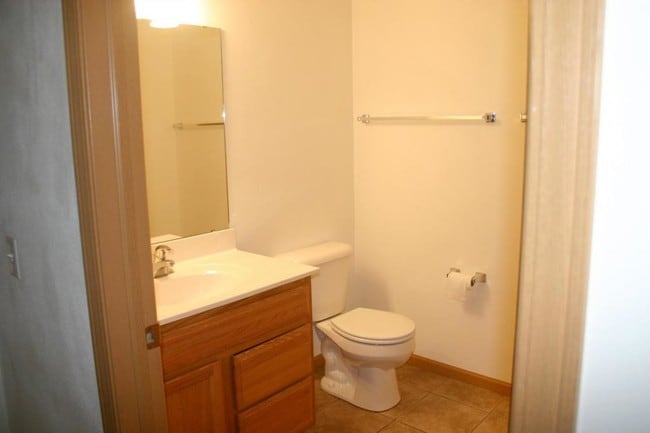 Building Photo - 6689 Windsor Ridge Ln