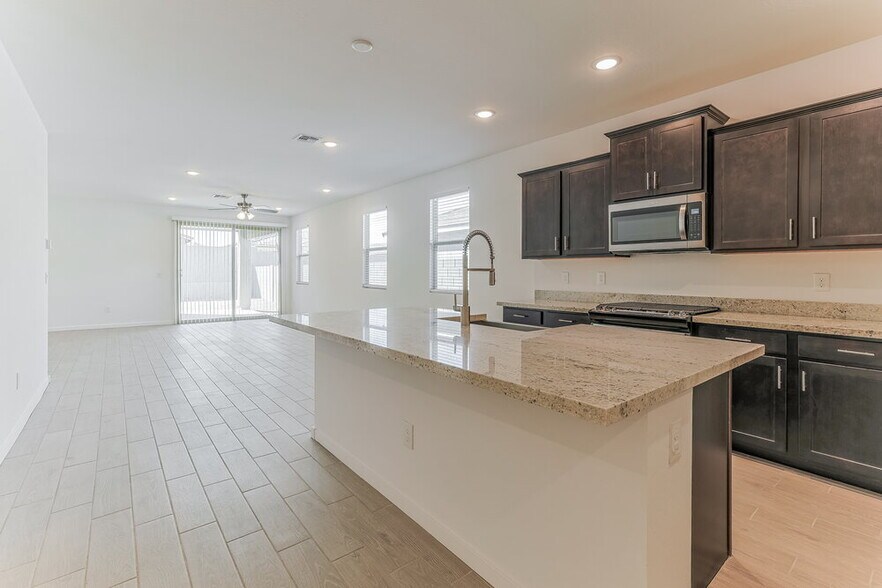 Building Photo - 4565 W Hunter Trl