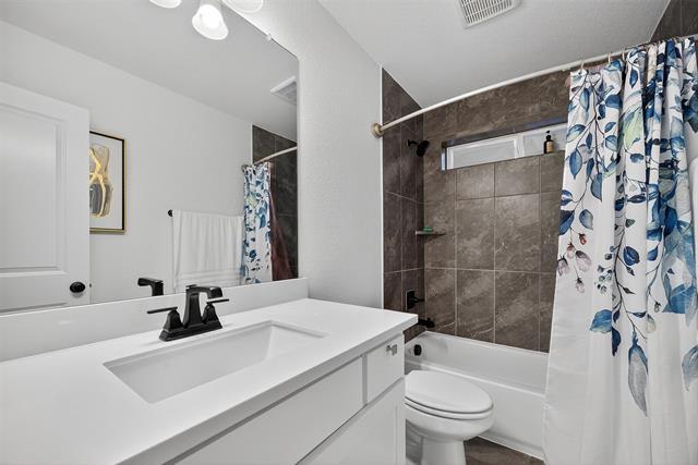 Building Photo - 405 Rock Rose Ln