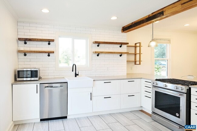 Building Photo - 706 Bolling Ave