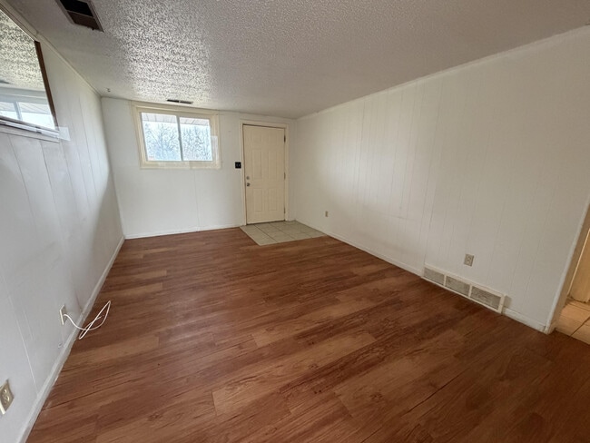 Building Photo - 6825 N Brown Station Dr