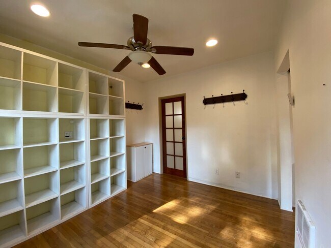 Building Photo - Park Blvd