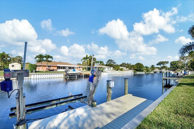 Building Photo - 1753 W Terrace Dr