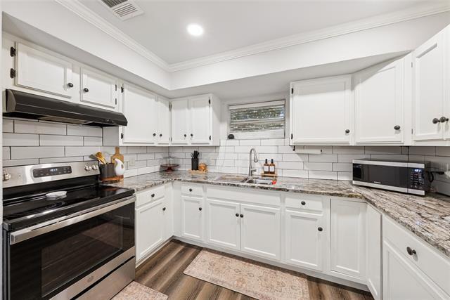 Building Photo - 2923 Wanda Way