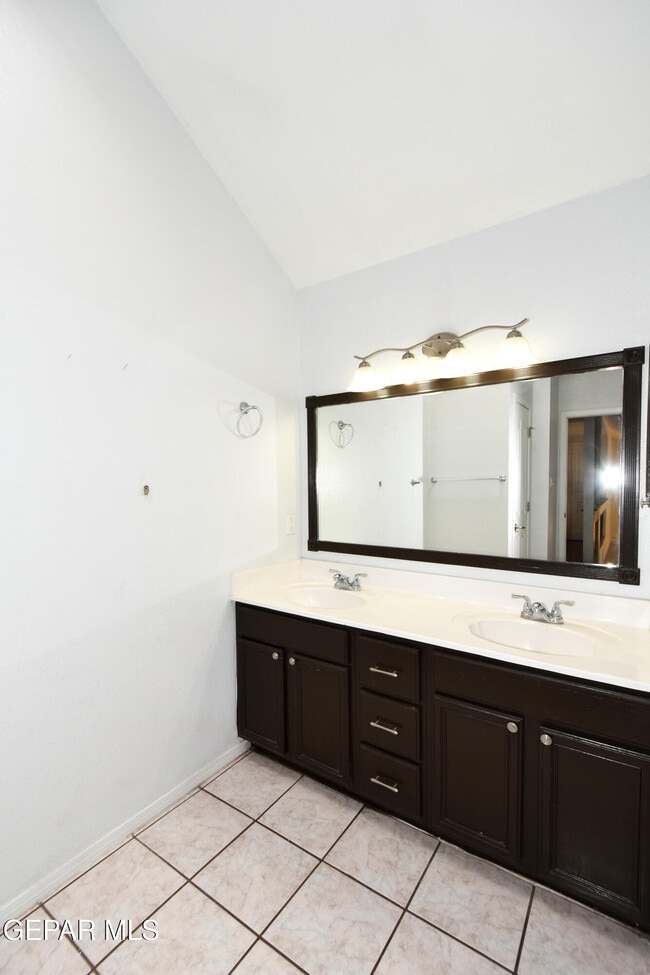 Building Photo - 6189 Night Fall Pl