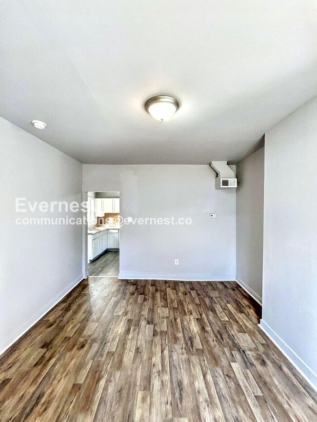 Building Photo - 709 Cameron St