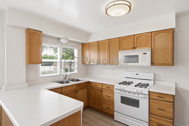 Building Photo - 3558 S 700 E