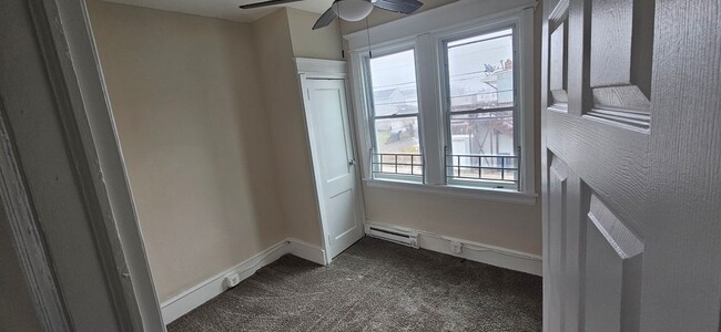 Building Photo - 901 N Ohio Ave