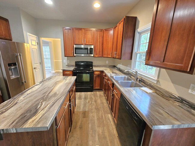 Building Photo - 40 N Orchard Farms Ave