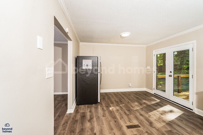 Building Photo - Beautiful 3 Bed 2 Bath Home in Hoover - Ju...
