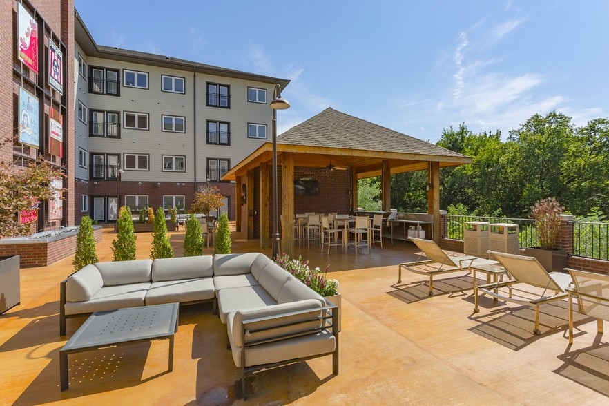 Village Green Hills Nashville, TN Apartment Finder