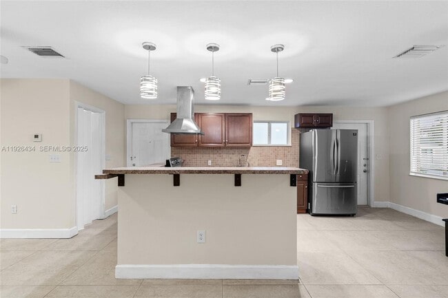 Building Photo - 1472 SW 44th Ave