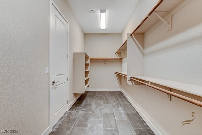 Building Photo - 11837 Grassy Pln Ave
