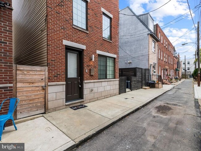 Building Photo - 1012 S Randolph St