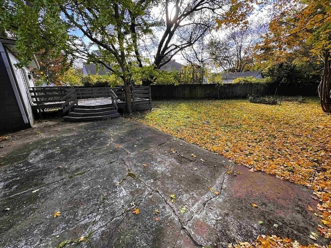 Building Photo - 3829 Guernsey Ave