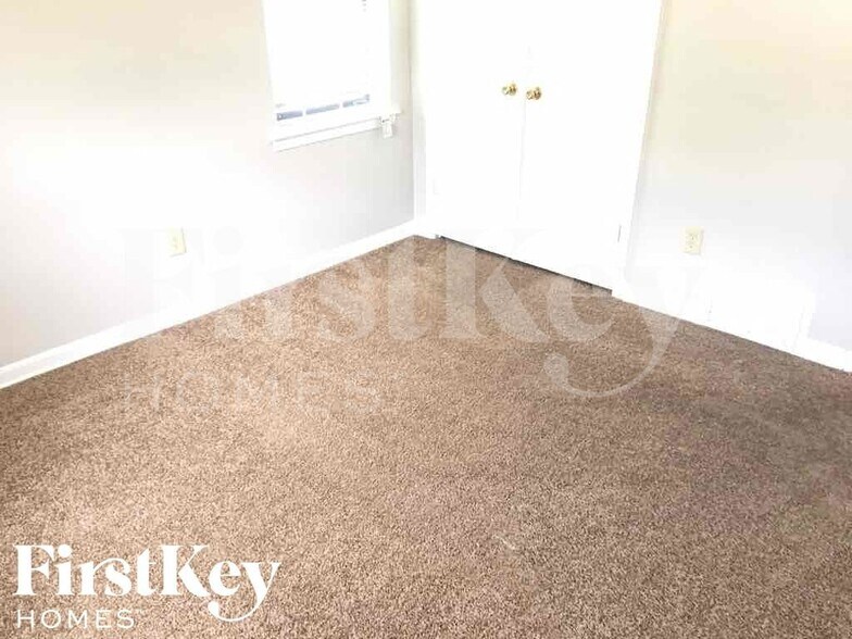 Building Photo - 5607 Sweet Gum Dr