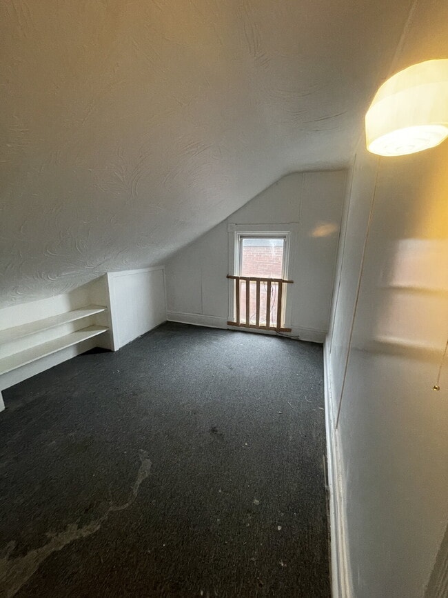 Building Photo - Charming 2-Bedroom Rental Home in Greensburg