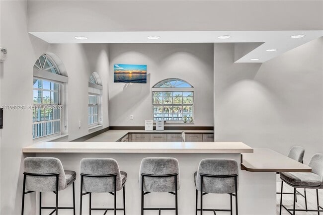 Building Photo - 5851 NW 125th Terrace