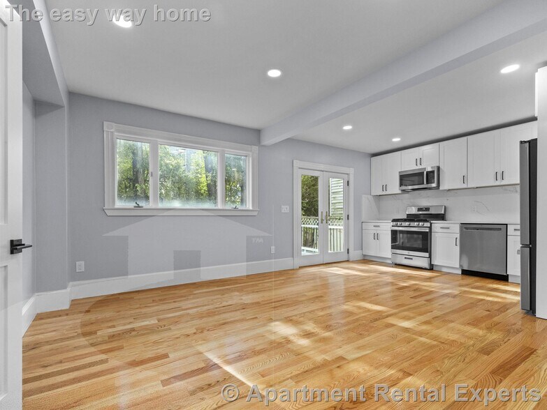 Building Photo - 39 Hancock St