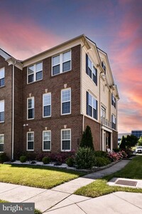 Building Photo - 321 Pink Azalea Terrace SE