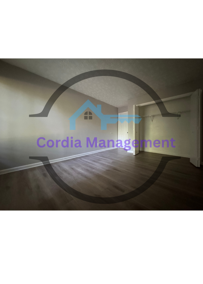 Building Photo - 2 BR Nicely Modern Duplux in Fairburn