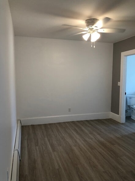 living room - 165 W Emerson St