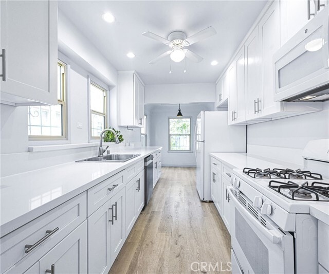 Building Photo - 1119 S Crescent Heights Blvd