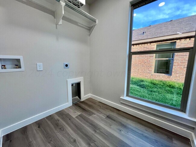 Building Photo - Welcome to Homestead!! Brand New 4/2/2  ne...
