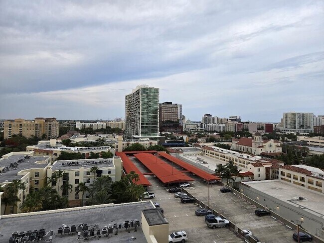 Building Photo - 651 Okeechobee Blvd