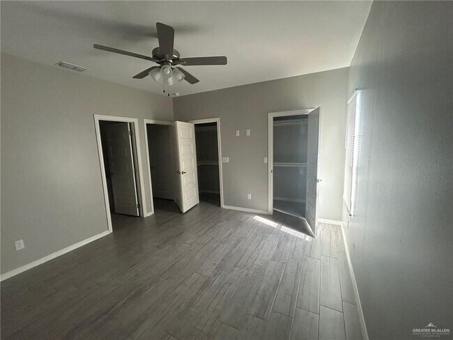 Building Photo - 1723 Stauffers St