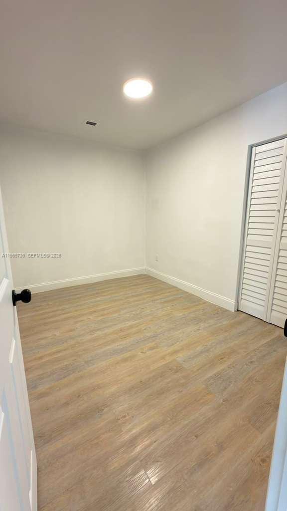 Building Photo - 1980 Biarritz Dr