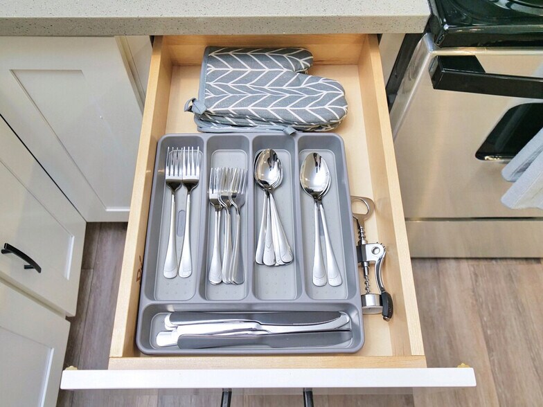 Building Photo - 4240 Camden Ave