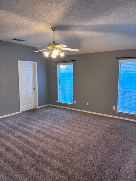 Building Photo - 1300 Rosewood Ln