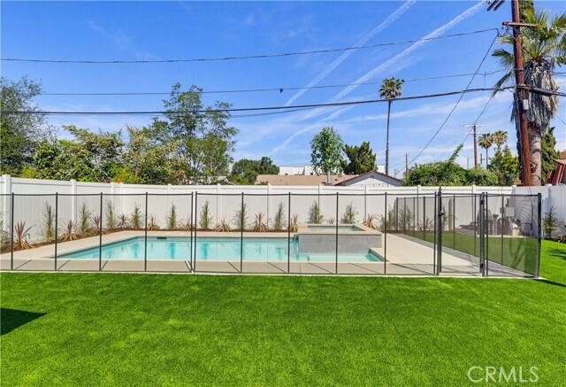 Building Photo - 12509 Emelita St