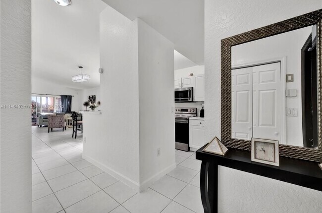 Building Photo - 13721 SW 119th Ave