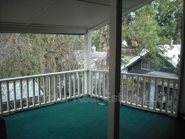 Building Photo - 1511 S Latawah St